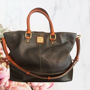 Dooney & Bourke East/West Chelsea Tote pebbled leather Black